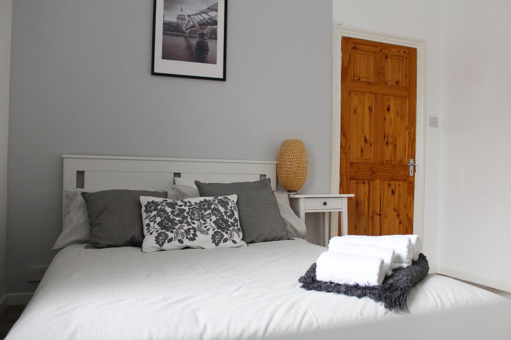 Modern Ground Floor Flat - 15 Min To Central Londonアパートメント エクステリア 写真