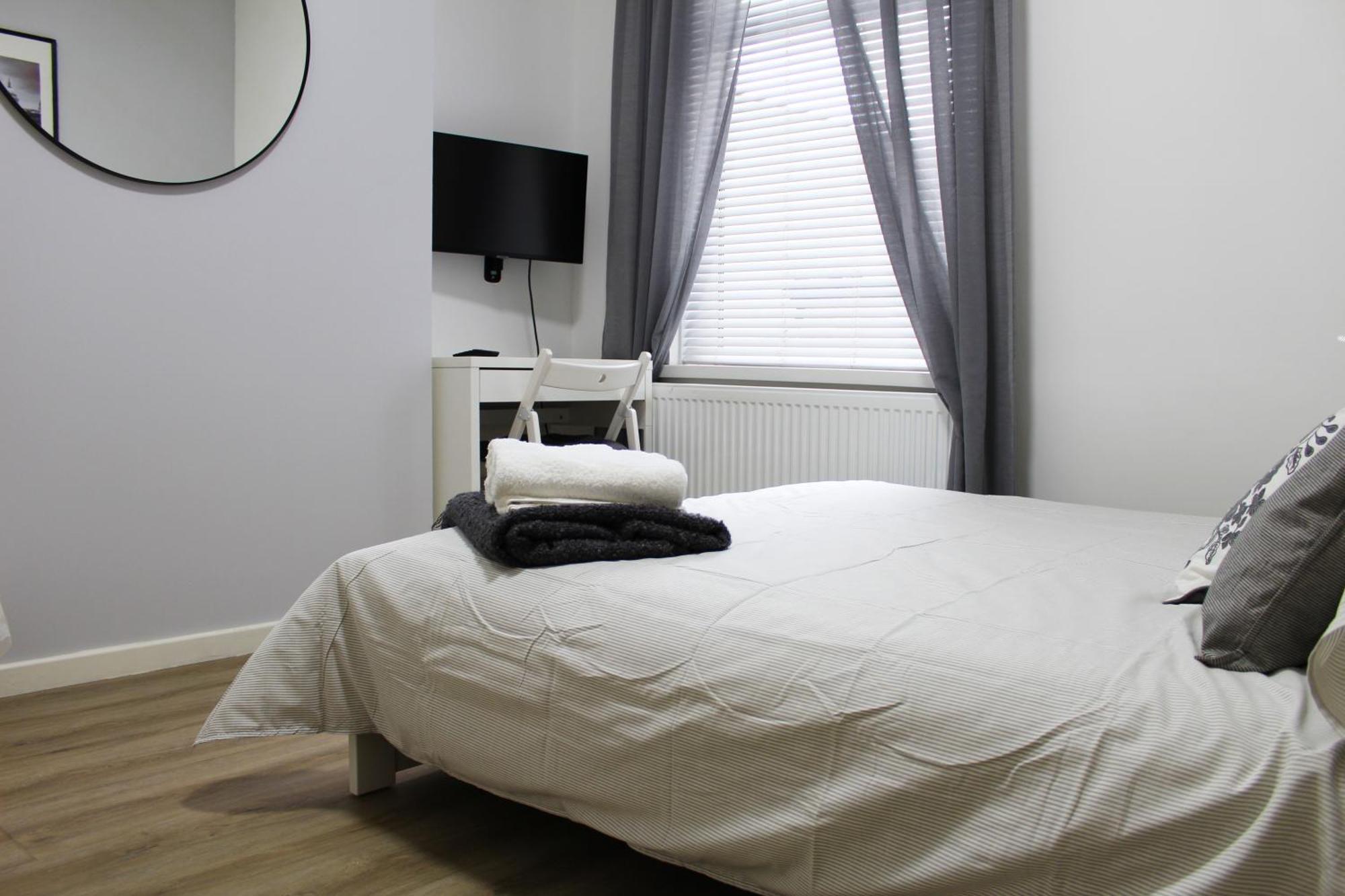 Modern Ground Floor Flat - 15 Min To Central Londonアパートメント エクステリア 写真