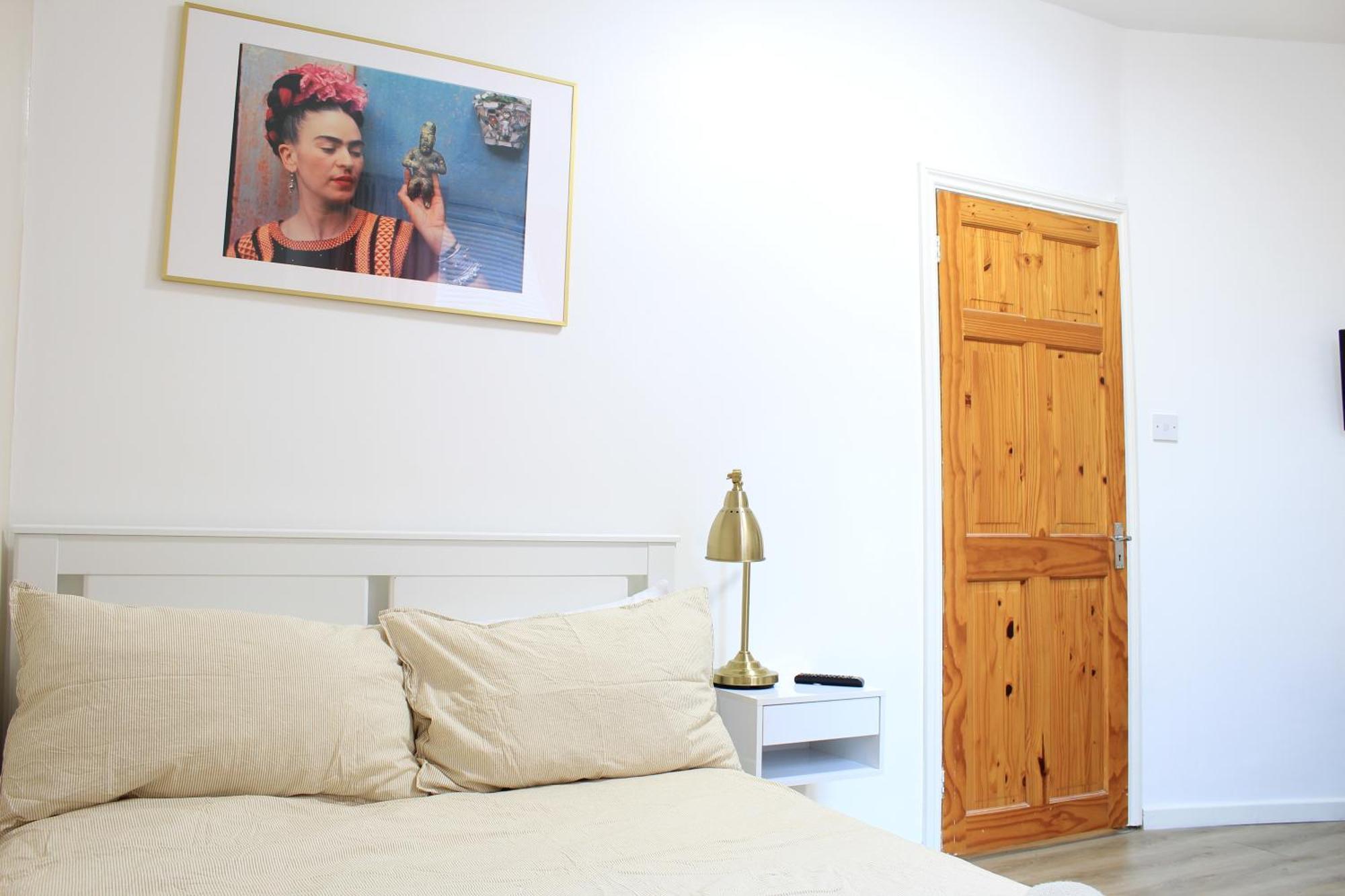 Modern Ground Floor Flat - 15 Min To Central Londonアパートメント エクステリア 写真